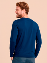 Cargar imagen en el visor de la galería, Model Back: Uv Line T-Shirt Longsleeve Uvpro Masc Cobalt Upf50+
