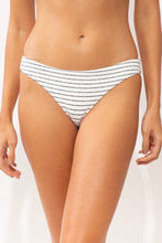Cargar imagen en el visor de la galería, Gallery: Rio De Sol Bas Bottom Linea-White Essential-Comfy
