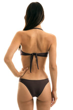 Cargar imagen en el visor de la galería, Model Back: Rio De Sol Haut Top Meteorite Bandeau
