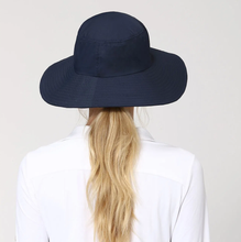 Cargar imagen en el visor de la galería, Model Back: Uv Line Chapeau Souple/Capeline Hat Lyon Nac L Fem Navy Blue Upf50+
