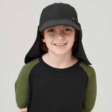 Cargar imagen en el visor de la galería, Model Front: Uv Line Casquette Cap Legionario Teens Inf Black Upf50+
