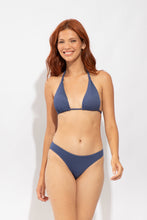 Cargar imagen en el visor de la galería, Model Front: Rio De Sol Bas Bottom Carmel-Blue Essential-Comfy
