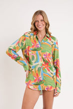 Cargar imagen en el visor de la galería, Model Front: Rio De Sol Chemise Tropical Shirt Greta
