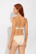 Cargar imagen en el visor de la galería, Model Back: Rio De Sol Bas Bottom Solar-Off Essential-Comfy
