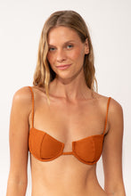 Cargar imagen en el visor de la galería, Gallery: Rio De Sol Haut Top Ferrugo Juliette

