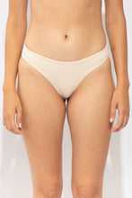 Cargar imagen en el visor de la galería, Gallery: Rio De Sol Bas Bottom Solar-Off Essential-Comfy
