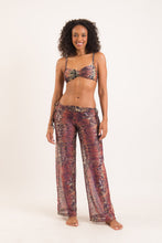Cargar imagen en el visor de la galería, Model Front: Rio De Sol Pantalon De Plage Cobra Trouser
