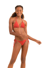 Cargar imagen en el visor de la galería, Image 04: Rio De Sol Ensemble Set Malibu-Chili Tri-Inv Cheeky-Tie
