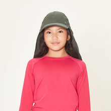 Cargar imagen en el visor de la galería, Model Front: Uv Line Casquette Legionario Teens Verde Militar Upf50+
