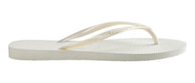 Cargar imagen en el visor de la galería, Model Back: Havaianas Tongs Slim White
