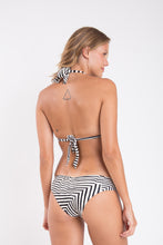 Cargar imagen en el visor de la galería, Model Back: Rio De Sol Bas Bottom Collage Mel
