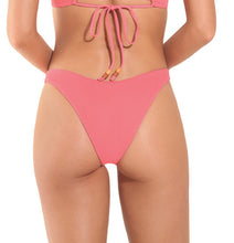 Cargar imagen en el visor de la galería, Model Back: Maaji Bas Bottom Lipstick Rose Dainty Splendour
