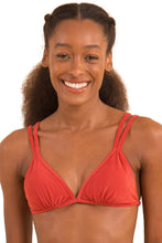 Cargar imagen en el visor de la galería, Gallery: Rio De Sol Haut Top Malibu-Chili Tri-Duo
