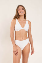 Cargar imagen en el visor de la galería, Image 07: Rio De Sol Haut Top Sand-White Chantal
