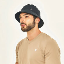 Cargar imagen en el visor de la galería, Image 02: Uv Line Bob Hat Toronto Colors Masc Black Upf50+
