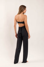 Cargar imagen en el visor de la galería, Model Back: Rio De Sol Pantalon De Plage Black Pants Knot
