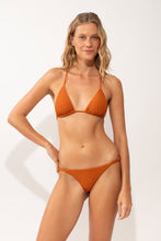 Cargar imagen en el visor de la galería, Model Front: Rio De Sol Ensemble Set Ferrugo Tri-Aya Cheeky-Aya
