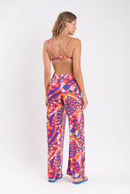 Cargar imagen en el visor de la galería, Model Back: Rio De Sol Pantalon De Plage Funny Wide Pants
