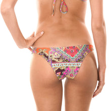Cargar imagen en el visor de la galería, Model Back: Rio De Sol Bas Calcinha Mundomix Cool
