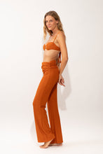 Cargar imagen en el visor de la galería, Image 04: Rio De Sol Pantalon De Plage Ferrugo Murana Pants
