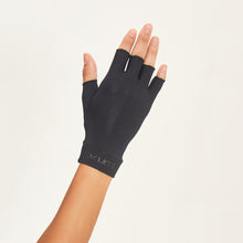 Cargar imagen en el visor de la galería, Image 02: Uv Line Gants Short Glove Black Upf50+

