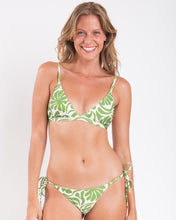 Cargar imagen en el visor de la galería, Gallery: Rio De Sol Ensemble Set Flow Tri-Fixo Lacinho
