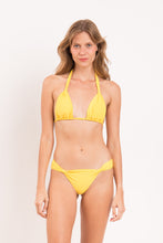 Cargar imagen en el visor de la galería, Model Front: Rio De Sol Ensemble Set Amarelo Mel
