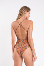 Cargar imagen en el visor de la galería, Model Back: Rio De Sol Une Pièce Bouquet Julia
