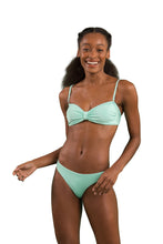 Cargar imagen en el visor de la galería, Image 04: Rio De Sol Haut Top Malibu-Menta Bandeau-Duo
