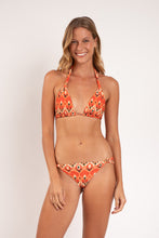 Cargar imagen en el visor de la galería, Model Front: Rio De Sol Haut Top Maracai Mel
