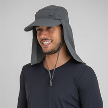 Cargar imagen en el visor de la galería, Model Front: Uv Line Chapeau Legionnaire Cap Leg Atacama 2021 Masc Grey Upf50+
