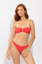 Cargar imagen en el visor de la galería, Model Front: Rio De Sol Bas Bottom Cali-Flamingo Essential-Comfy

