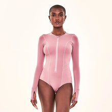 Cargar imagen en el visor de la galería, Image 05: Uv Line Une Pièce Swimsuit Macae Malva Upf50+
