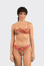 Cargar imagen en el visor de la galería, Model Front: Rio De Sol Ensemble Set Tropics Balconet-Tie Ciao
