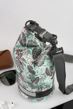 Cargar imagen en el visor de la galería, Image 02: Feelfree Sac De Plage Dry Tube 1,5L Tropical Organic Teal
