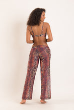 Cargar imagen en el visor de la galería, Model Back: Rio De Sol Pantalon De Plage Cobra Trouser
