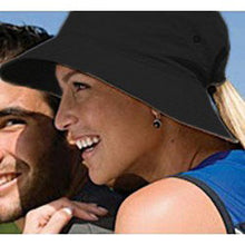 Cargar imagen en el visor de la galería, Image 03: Uv Line Bob Hat California Nac Fem Black Upf50+
