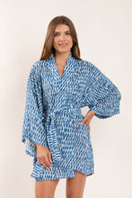 Cargar imagen en el visor de la galería, Image 04: Rio De Sol Robe De Plage Chuva Kimono
