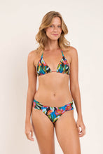 Cargar imagen en el visor de la galería, Model Front: Rio De Sol Bas Bottom Flair Baobi
