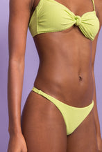Cargar imagen en el visor de la galería, Image 09: Rio De Sol Ensemble Set Bora-Citrus Bandeau-Joy Leblon-Fio
