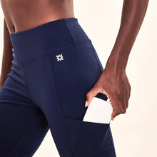 Cargar imagen en el visor de la galería, Image 05: Uv Line Fitness Bas Legging Fit Aspen Navy Blue Upf50+

