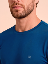 Cargar imagen en el visor de la galería, Image 04: Uv Line T-Shirt Longsleeve Uvpro Masc Cobalt Upf50+

