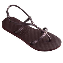 Cargar imagen en el visor de la galería, Product Front: Havaianas Tongs Allure Maxi Grape Wine
