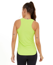 Cargar imagen en el visor de la galería, Model Back: Alto Giro Fitness Haut Regata Skin Fit Alongada Gola V Verde Acidlime
