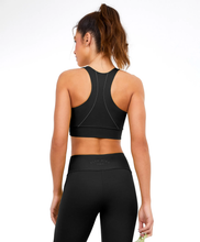 Cargar imagen en el visor de la galería, Model Back: Alto Giro Fitness Haut Top Hyper Nadador Com Frisos Preto

