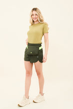 Cargar imagen en el visor de la galería, Bag-Foldable Windbreaker Jacket Verde Militar
