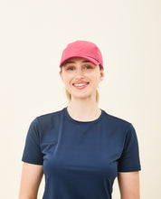 Cargar imagen en el visor de la galería, Beach Tennis Cap Fuchsia UPF50+

