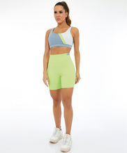 Cargar imagen en el visor de la galería, Bermuda Hyper Elastico Costas Verde Sharp
