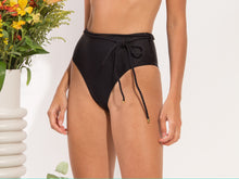 Cargar imagen en el visor de la galería, Bottom Shimmer-Black Belted-High-Waist
