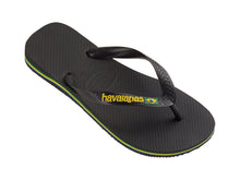 Cargar imagen en el visor de la galería, Model Front: Havaianas Tongs Brasil Logo Black
